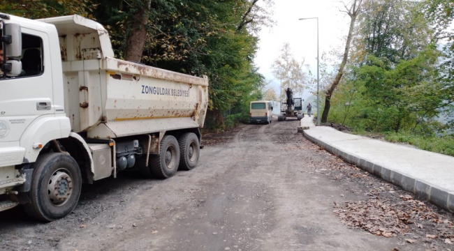 Üzülmez- Kemerbaca Bağlantı Yolu asfalta Hazırlanıyor